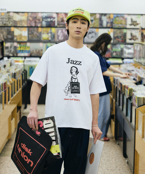 FREAK'S STORE(フリークスストア)の「限定展開 diskunion×FREAK'S STORE 別注 ダルメシアン ビッグシルエット プリント クルーネック Tシャツ(Tシャツ/カットソー・メンズ・ホワイト/ネイビー/ブラック・SMALL/MEDIUM/LARGE)」の16枚目の写真