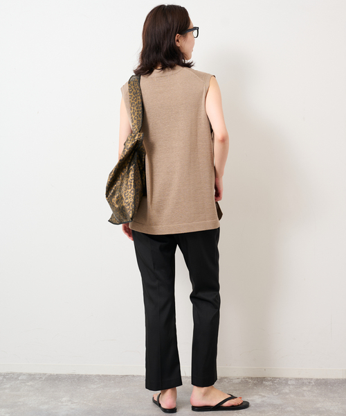 SLOBE IENA(スローブイエナ)の「《4サイズ展開》スティックパンツ(スラックス・レディース・ブラック・40/38/36/34)」の4枚目の写真
