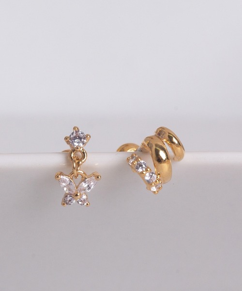 Peony(ピオニー)の「【Peony/ピオニー】3連フープモチーフラインストーンピアスセット【アレルギー対応】(ピアス(両耳用)・レディース・ゴールド/シルバー・FREE)」の1枚目の写真