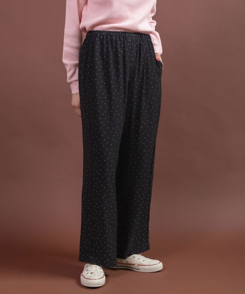 CHILD WOMAN（チャイルドウーマン）の「レーヨンちりめん抜染ドットプリントパンツ（その他パンツ・レディース・ブラック・FREE）」の3枚目の写真