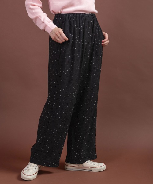 CHILD WOMAN（チャイルドウーマン）の「レーヨンちりめん抜染ドットプリントパンツ（その他パンツ・レディース・ブラック・FREE）」の2枚目の写真