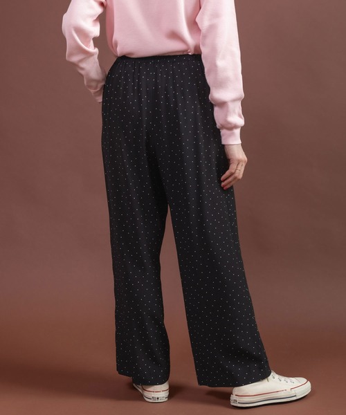 CHILD WOMAN（チャイルドウーマン）の「レーヨンちりめん抜染ドットプリントパンツ（その他パンツ・レディース・ブラック・FREE）」の4枚目の写真