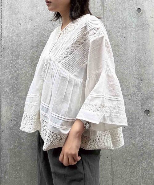 AS KNOW AS plus(アズノゥアズプラス)の「〇5分袖 ふんだんピンタックレースブラウス(シャツ/ブラウス・レディース・チャコールグレー/オフホワイト/ベージュ・FREE)」の8枚目の写真