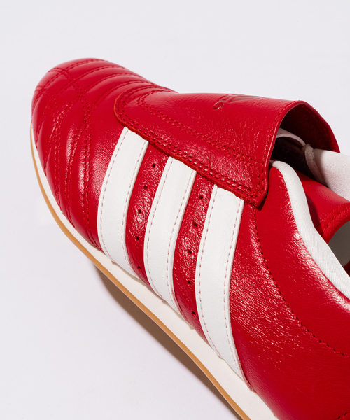 adidas Originals(アディダスオリジナルス)の「adidas originals TAEKWONDO W JS4020(スニーカー・レディース・レッド・22.5cm)」の12枚目の写真