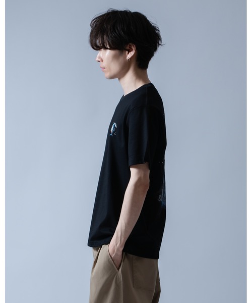Crownor(クラウノアー)の「ドルフィングラフィック 半袖Tシャツ(Tシャツ/カットソー・メンズ・ホワイト/サックスブルー/ブラック・LARGE/MEDIUM)」の12枚目の写真