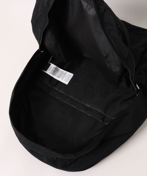 JANSPORT（ジャンスポーツ）の「【JANSPORT】JS0A85NV008 SLOUCH PACK（バックパック/リュック・メンズ・ブラック・F）」の4枚目の写真
