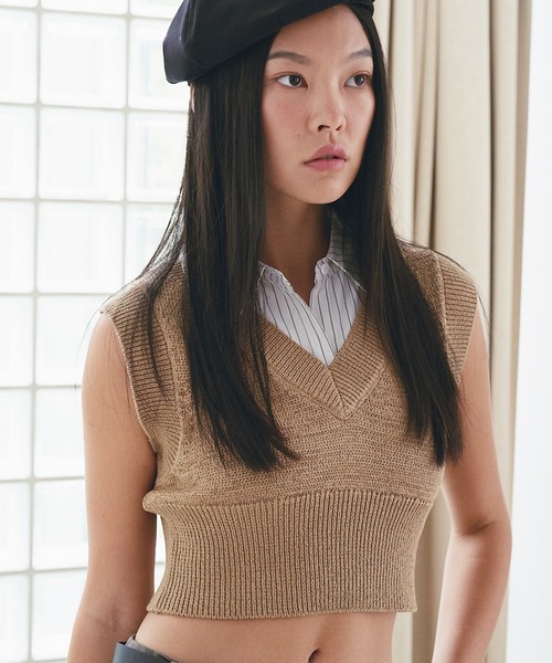 SOEMIN(ソミン)の「Shirt layered knit vest/シャツレイヤードニットベスト(タンクトップ・レディース・ネイビー/ベージュ/ブラック・FREE)」の3枚目の写真