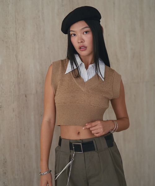 SOEMIN(ソミン)の「Shirt layered knit vest/シャツレイヤードニットベスト(タンクトップ・レディース・ネイビー/ベージュ/ブラック・FREE)」の7枚目の写真