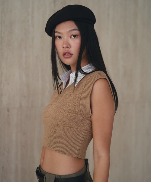 SOEMIN(ソミン)の「Shirt layered knit vest/シャツレイヤードニットベスト(タンクトップ・レディース・ネイビー/ベージュ/ブラック・FREE)」の6枚目の写真