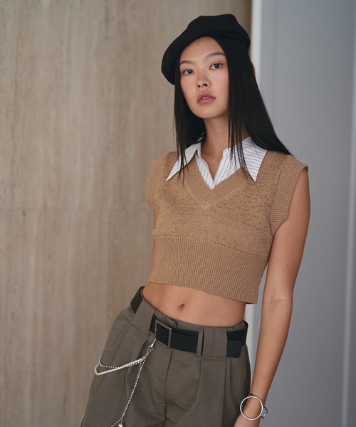 SOEMIN(ソミン)の「Shirt layered knit vest/シャツレイヤードニットベスト(タンクトップ・レディース・ネイビー/ベージュ/ブラック・FREE)」の21枚目の写真