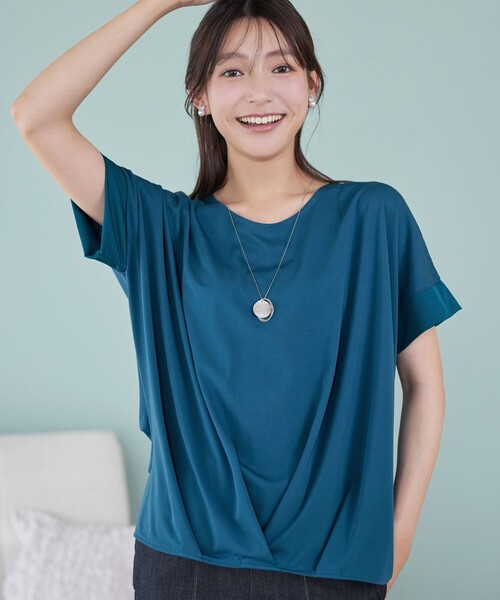 Tiaclasse(ティアクラッセ)の「ポンチタケノコタックプルオーバー(Tシャツ/カットソー・レディース・グレー/グレイッシュベージュ/ブルー・M/L)」の3枚目の写真