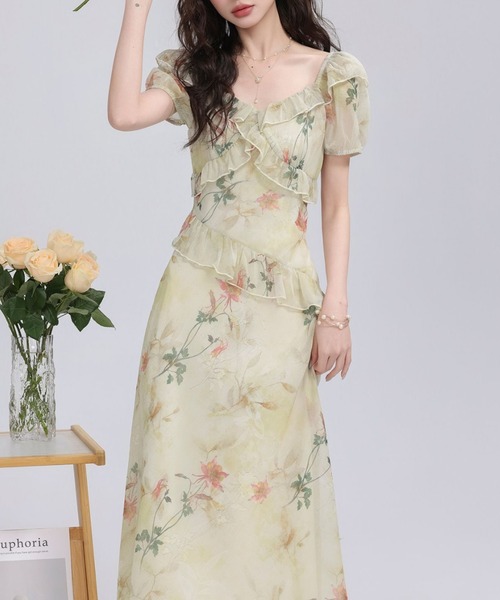 LUCPY(ラクピー)の「シアーフラワーパフスリーブロングワンピース(ワンピース・レディース・アイボリー・X-LARGE/LARGE/MEDIUM/SMALL)」の5枚目の写真