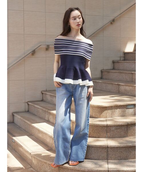 LAGUNAMOON（ラグナムーン）の「ボーダーペプラムオフショルニットプルオーバー 【夏服】（ニット/セーター・レディース・ホワイト/ネイビー・FREE）」の6枚目の写真