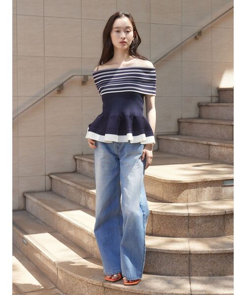 LAGUNAMOON（ラグナムーン）の「ボーダーペプラムオフショルニットプルオーバー 【夏服】（ニット/セーター・レディース・ホワイト/ネイビー・FREE）」の7枚目の写真