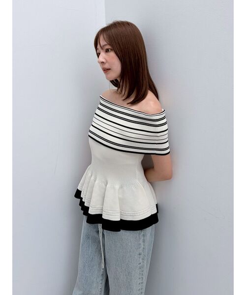 LAGUNAMOON（ラグナムーン）の「ボーダーペプラムオフショルニットプルオーバー 【夏服】（ニット/セーター・レディース・ホワイト/ネイビー・FREE）」の14枚目の写真