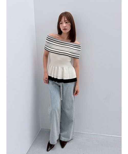 LAGUNAMOON（ラグナムーン）の「ボーダーペプラムオフショルニットプルオーバー 【夏服】（ニット/セーター・レディース・ホワイト/ネイビー・FREE）」の15枚目の写真