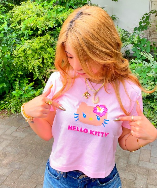 LOCALMOTION HAWAII(ローカルモーション ハワイ)の「KITTY クロップドTシャツ 日焼けドット-フェイス(Tシャツ/カットソー・レディース・ピンク・MEDIUM)」の2枚目の写真