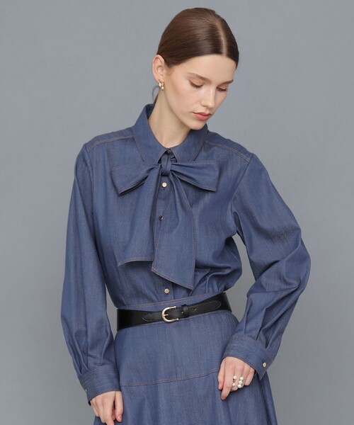 ANAYI(アナイ)の「デニムライクリボンシャツ ブラウス(シャツ/ブラウス・レディース・ネイビー/ブルー・38/36)」の2枚目の写真