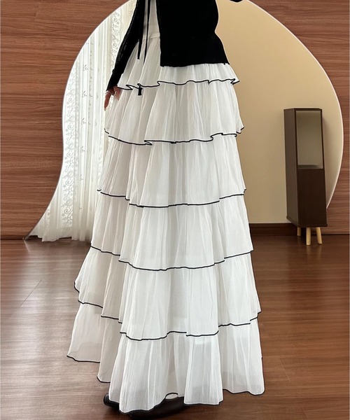 Nia(ニア)の「Nia(ニア)/配色パイピングティアードスカート(スカート・レディース・ホワイト・FREE)」の2枚目の写真