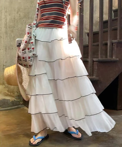 Nia(ニア)の「Nia(ニア)/配色パイピングティアードスカート(スカート・レディース・ホワイト・FREE)」の11枚目の写真