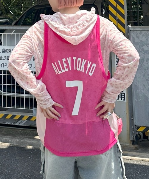 Alley Tokyo(アリートーキョー)の「フリフリフードシアートップス(その他トップス・レディース・ピンク/オフホワイト・FREE)」の22枚目の写真
