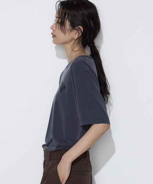 COMME CA Wardrobe（コムサワードローブ）の「フィブリル天竺 ジャガープリントTシャツ（Tシャツ/カットソー・レディース・アイボリー/ブラウン/チャコール・FREE）」の19枚目の写真