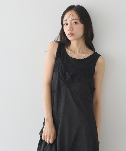 earth music&ecology(アースミュージックアンドエコロジー)の「前後2wayシームレスタンクトップ(タンクトップ・レディース・ブラック/オフホワイト・FREE)」の4枚目の写真