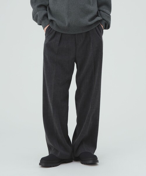 BEAMS HEART(ビームスハート)の「メランジ 2タック ワイドスラックス(スラックス・メンズ・チャコールグレー/ブラウン・MEDIUM/LARGE/SMALL)」の1枚目の写真