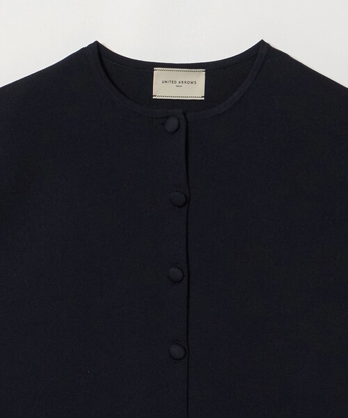 UNITED ARROWS(ユナイテッドアローズ)の「カットワーク バルーン シルエット ベスト ‐ウォッシャブル‐(ベスト・レディース・ネイビー/ブラック・FREE)」の4枚目の写真