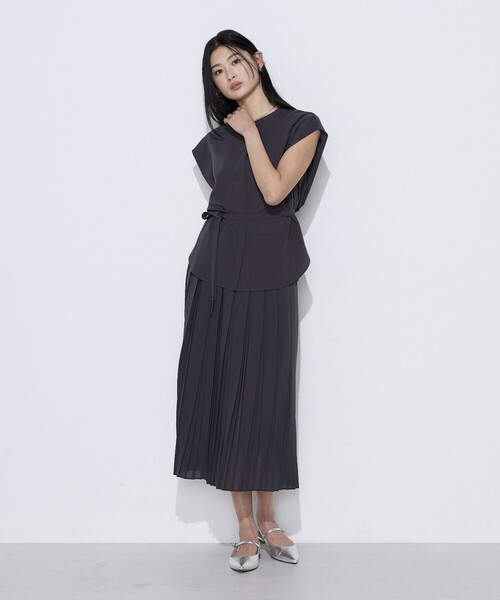 COMME CA(コムサ)の「〔 TALLサイズ 〕 フィネスボイル プリーツスカート(スカート・レディース・チャコール/サックスブルー・15号/13号)」の7枚目の写真