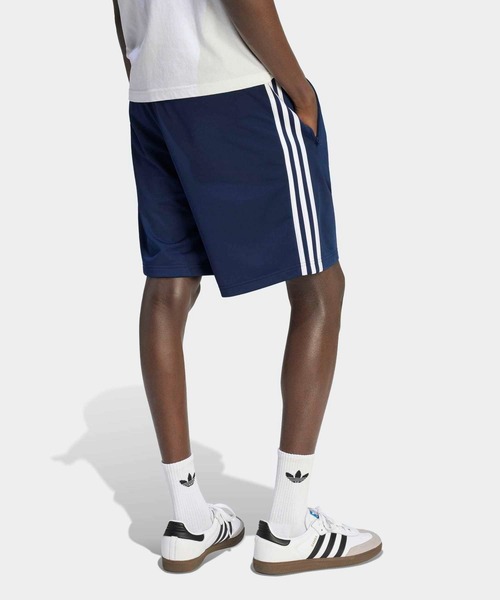 adidas(アディダス)の「ファイアーバード ショーツ / ハーフパンツ / アディダスオリジナルス adidas Originals(その他パンツ・メンズ・ブルー・MEDIUM/XX-LARGE/LARGE/3XL/X-SMALL/X-LARGE/SMALL)」の2枚目の写真