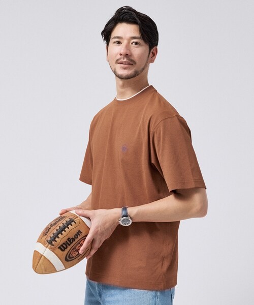 TAKEO KIKUCHI（タケオキクチ）の「【汗染み軽減/接触冷感】フェイクレイヤード ワンポイント刺繍Ｔシャツ（Tシャツ/カットソー・メンズ・ターコイズブルー系/レンガ/こしょう色系/ホワイト/ブラック/ライトグレー・02/03/04）」の6枚目の写真