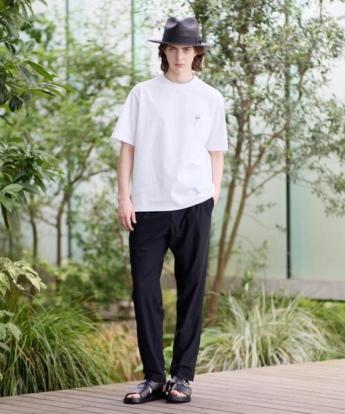 TAKEO KIKUCHI（タケオキクチ）の「【汗染み軽減/接触冷感】フェイクレイヤード ワンポイント刺繍Ｔシャツ（Tシャツ/カットソー・メンズ・ターコイズブルー系/レンガ/こしょう色系/ホワイト/ブラック/ライトグレー・02/03/04）」の12枚目の写真