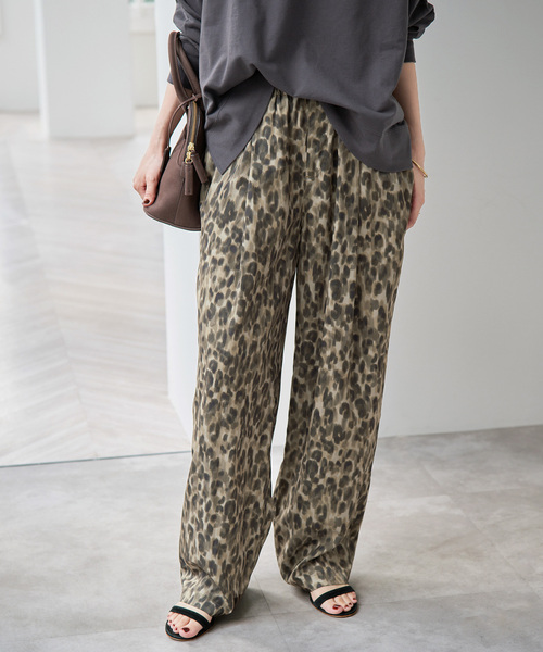 Spick & Span(スピックアンドスパン)の「《WEB限定 / 追加》レオパードプリントイージーパンツ(その他パンツ・レディース・その他4・36/38)」の4枚目の写真