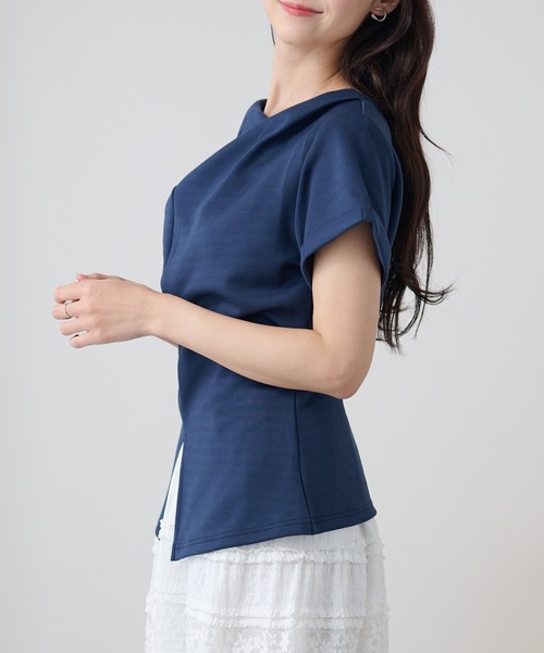 DAYRA(デイラ)の「タック ペプラム 裾スリット 半袖 トップス(Tシャツ/カットソー・レディース・ネイビー/ホワイト/ブラック・FREE)」の9枚目の写真