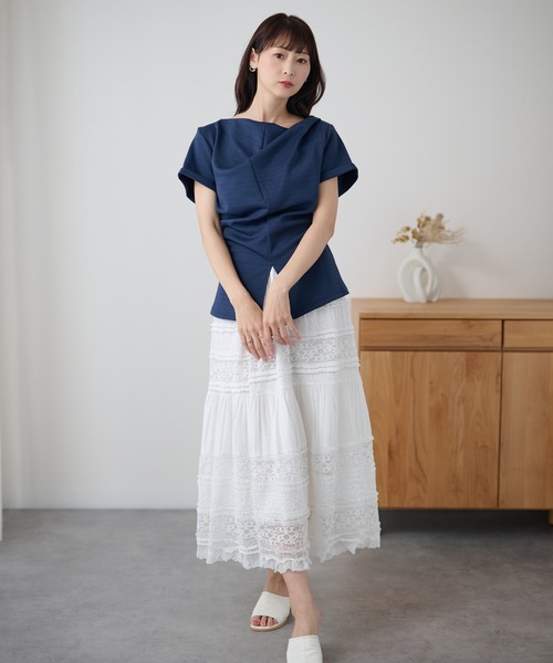 DAYRA(デイラ)の「タック ペプラム 裾スリット 半袖 トップス(Tシャツ/カットソー・レディース・ネイビー/ホワイト/ブラック・FREE)」の10枚目の写真