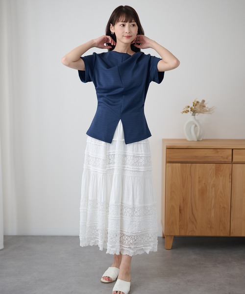 DAYRA(デイラ)の「タック ペプラム 裾スリット 半袖 トップス(Tシャツ/カットソー・レディース・ネイビー/ホワイト/ブラック・FREE)」の12枚目の写真