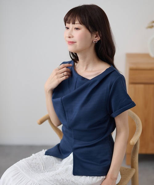 DAYRA(デイラ)の「タック ペプラム 裾スリット 半袖 トップス(Tシャツ/カットソー・レディース・ネイビー/ホワイト/ブラック・FREE)」の13枚目の写真