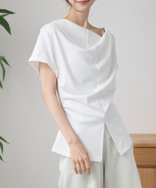 DAYRA(デイラ)の「タック ペプラム 裾スリット 半袖 トップス(Tシャツ/カットソー・レディース・ネイビー/ホワイト/ブラック・FREE)」の18枚目の写真