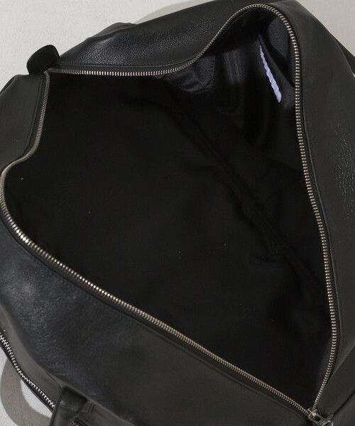 Firsthand(ファーストハンド)の「Firsthand/ファーストハンド Big Leather Boston bag【限定展開】 / レザーボストンバッグ / 牛革 / 撥水レザー / A4収納可能(ボストンバッグ・メンズ・ブラック・ONE SIZE)」の5枚目の写真