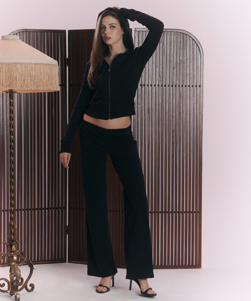 PLEASENOFOLLOW(プリーズノーフォロー)の「Dorothy Logo Patch Pants (Black)(スウェットパンツ・レディース・その他・SMALL/MEDIUM)」の1枚目の写真