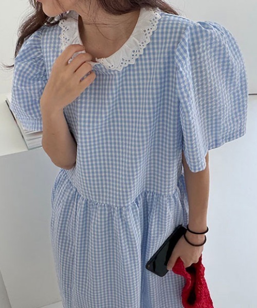 FLINEA(フリネア)の「レーストリムチェック柄パフスリーブワンピース(ワンピース・レディース・ブルー・FREE)」の16枚目の写真
