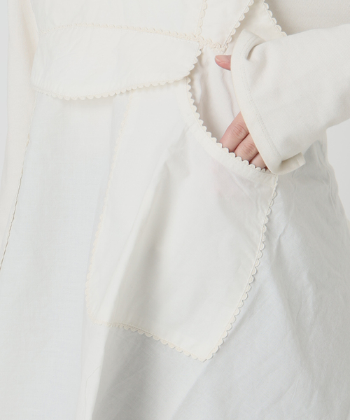 crinkle crinkle crinkle(クリンクルクリンクルクリンクル)の「crinkle crinkle crinkle apron gilet blouse CC-5006(シャツ/ブラウス・レディース・ホワイト・FREE)」の8枚目の写真