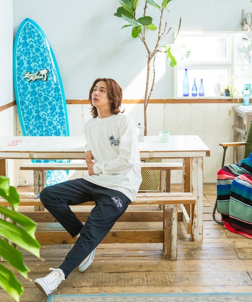LOCALMOTION HAWAII(ローカルモーション ハワイ)の「ハワイ&リゾートチェーン刺繍ロングTシャツ(Tシャツ/カットソー・メンズ・ホワイト/グリーン・SMALL/X-LARGE/LARGE/MEDIUM)」の3枚目の写真