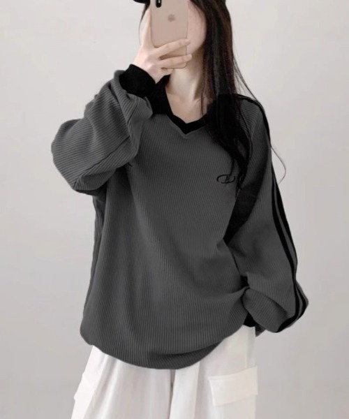 Ritzy（リッツィー）の「ポロカラー ラインスリーブロングスリーブトップス（Tシャツ/カットソー・レディース・グレー/ブラック・M）」の2枚目の写真