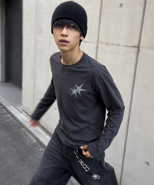 GRAVER ORDINARY（グレイバーオーディナリー）の「[UNISEX] SIM SLEEVE ロングスリーブ Tシャツ_3color（Tシャツ/カットソー・レディース・チャコール・MEDIUM/LARGE）」の3枚目の写真