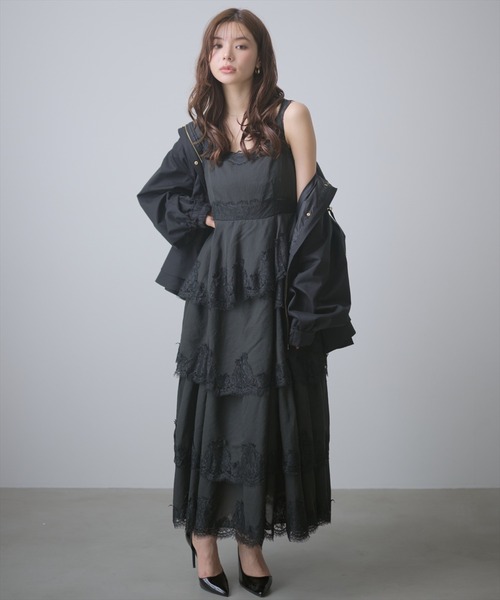 AND COUTURE(アンドクチュール)の「ウエストドロストペプラムマウンテンパーカー(マウンテンパーカー・レディース・モカ/ブラック/ベージュ・FREE)」の17枚目の写真