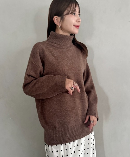 MYMOOD.(マイムード)の「ゆったりシルエットタートルネックニット(ニット/セーター・レディース・チャコールグレー/ブラック/モカ/レッド/アイボリー・FREE)」の11枚目の写真