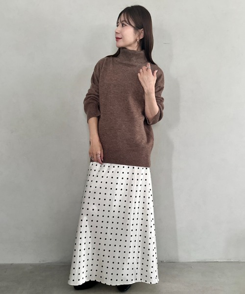 MYMOOD.(マイムード)の「ゆったりシルエットタートルネックニット(ニット/セーター・レディース・チャコールグレー/ブラック/モカ/レッド/アイボリー・FREE)」の16枚目の写真