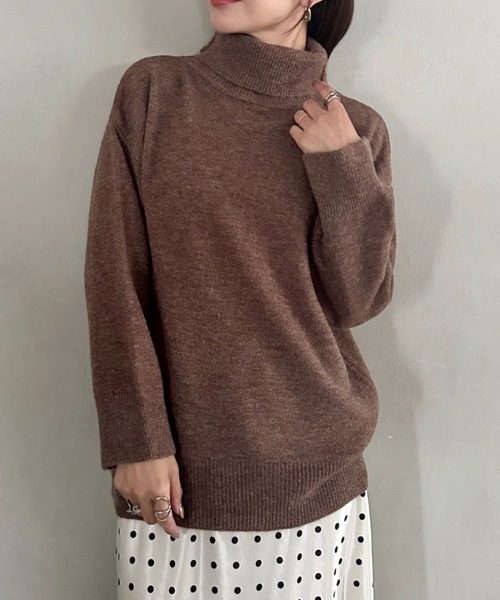 MYMOOD.(マイムード)の「ゆったりシルエットタートルネックニット(ニット/セーター・レディース・チャコールグレー/ブラック/モカ/レッド/アイボリー・FREE)」の7枚目の写真